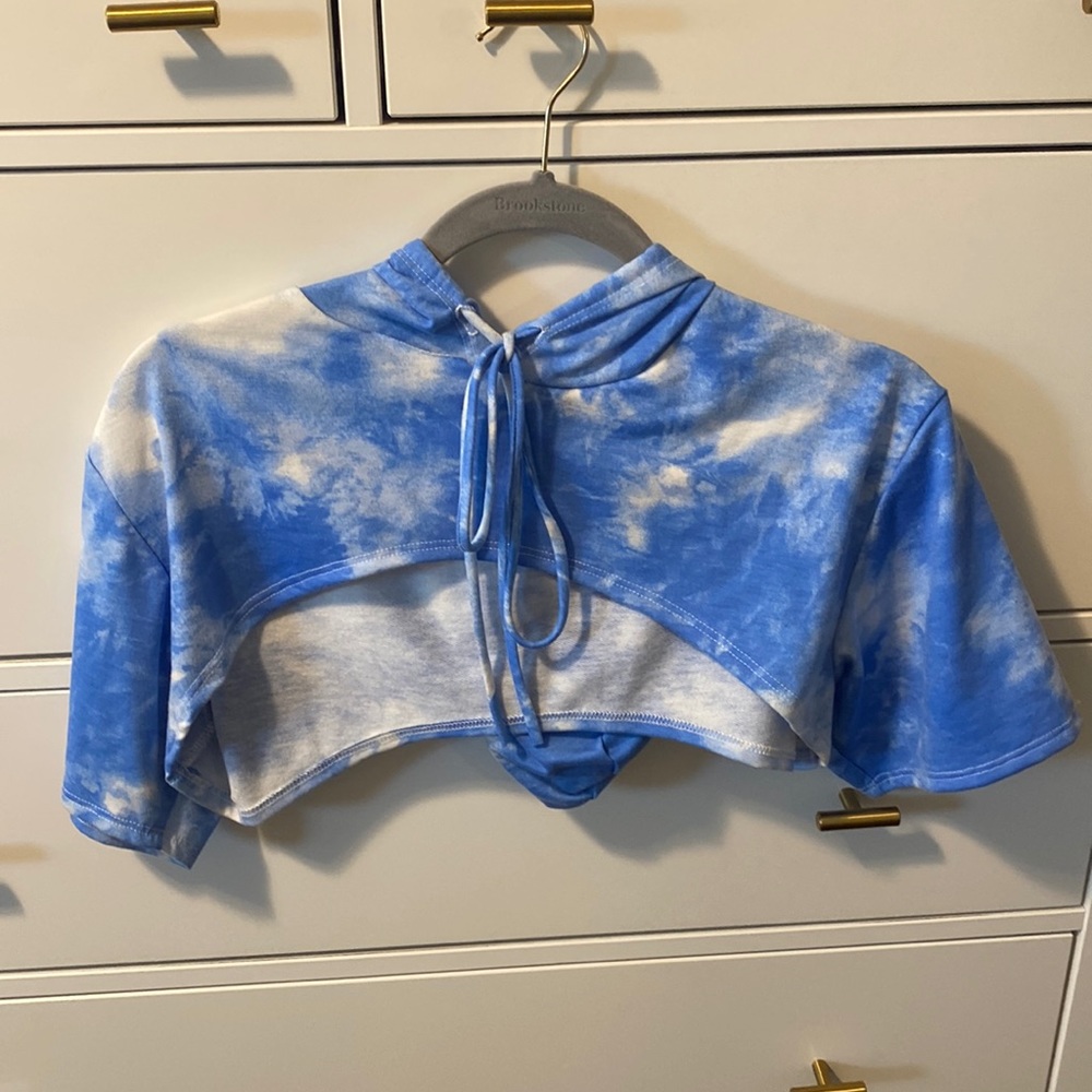 Two piece set. Blue and white tie dye bandeau with added hooded piece